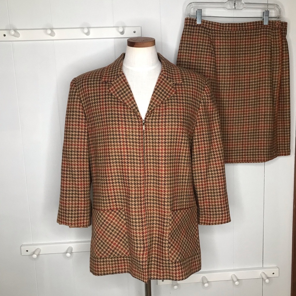 Vintage Requirements women’s suit, blazer and skirt.